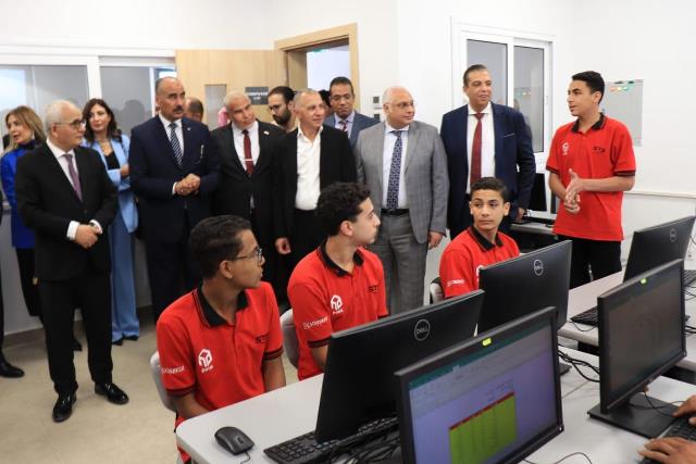 وزير التعليم يفتتح مدرسة السويدى الكتريك الخاصة للتعليم المزدوج بمدينة السادات14