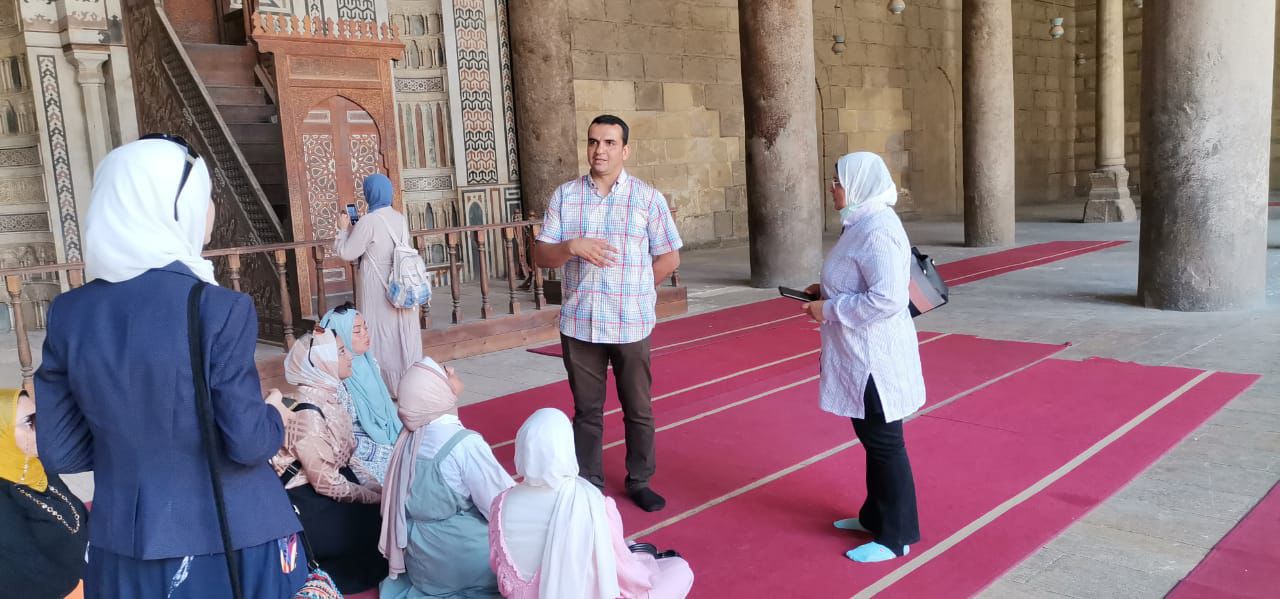 جامعة القاهرة تنظم زيارتين لمجموعة من طلابها لعدد من المناطق الأثرية  3