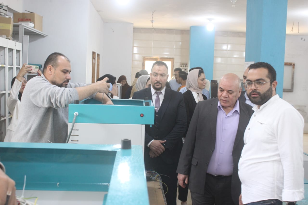 رئيس وطلاب جامعة الدلتا التكنولوجية فى زيارة لمصنع كيم تك للأجهزة بكفرالشيخ 5