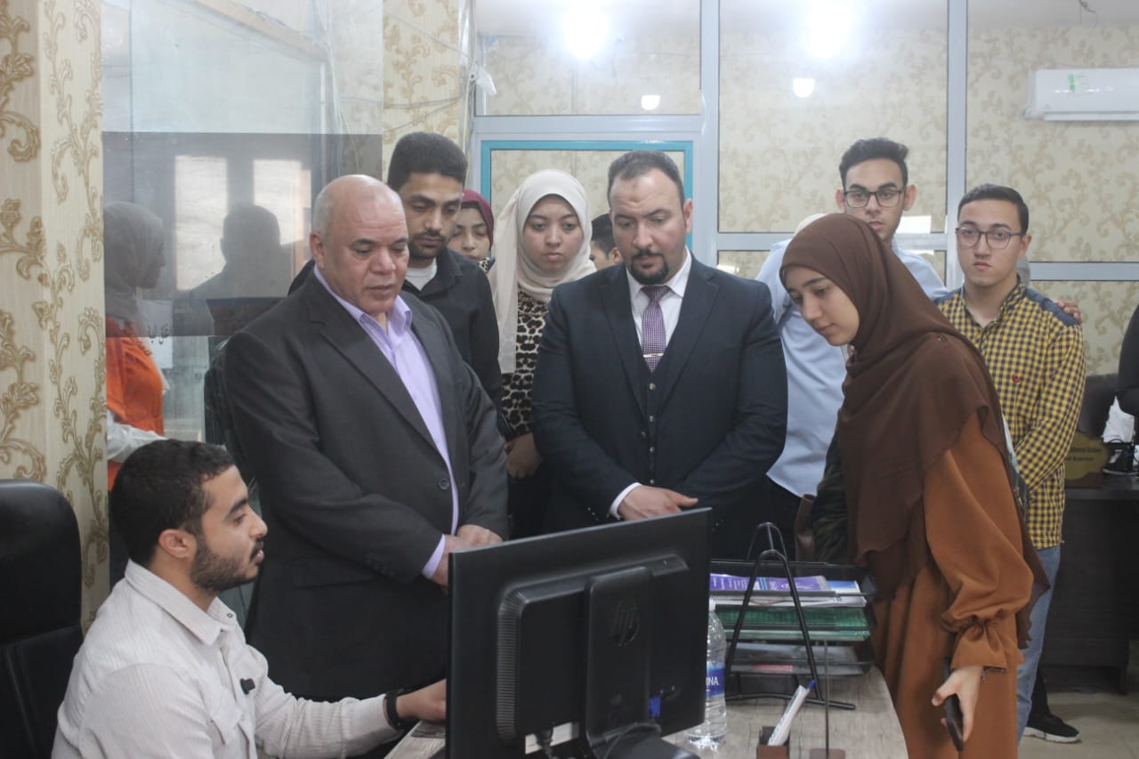 رئيس وطلاب جامعة الدلتا التكنولوجية فى زيارة لمصنع كيم تك للأجهزة بكفرالشيخ 3