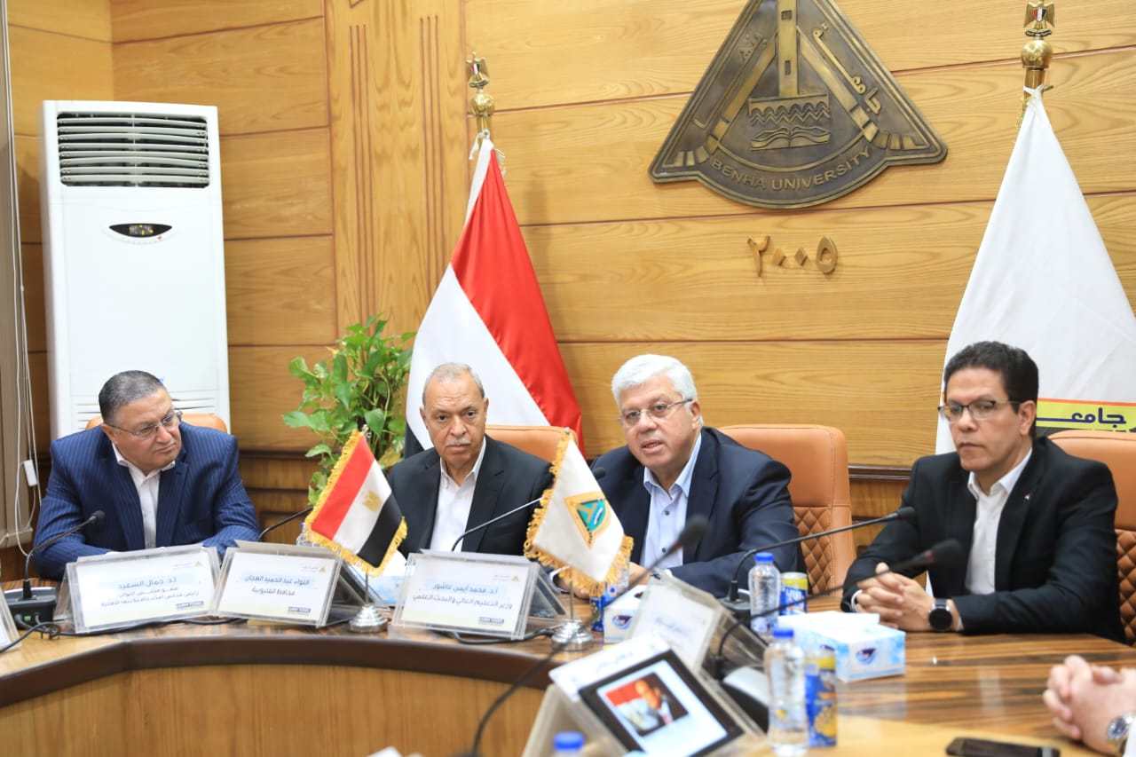 وزير التعليم العالي يزور أرض مستشفى بنها الجامعي الجديد4
