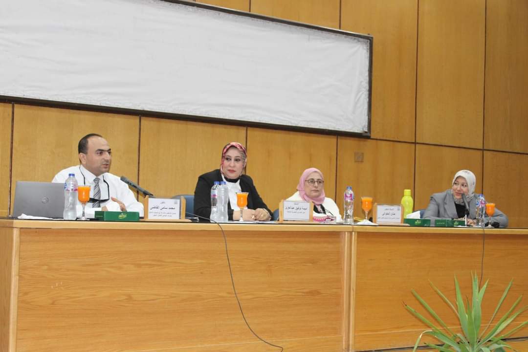 المركز الجامعى للتطوير المهنى UCCD بجامعة أسيوط ينظم ندوة تعريفية حول الوظائف2