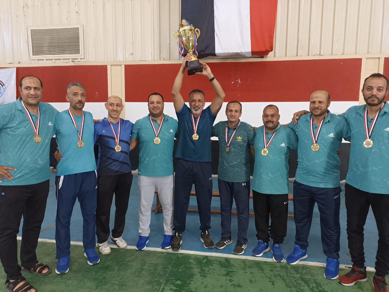 فريق نادي العاملين بجامعة أسيوط يحصد المركز الأول على مستوى الجمهورية3