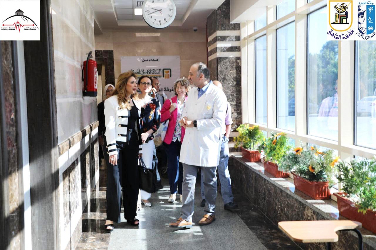 مستشفى الثدي يستقبل وفدًا من الوكالة الدولية لأبحاث السرطان (IARC)