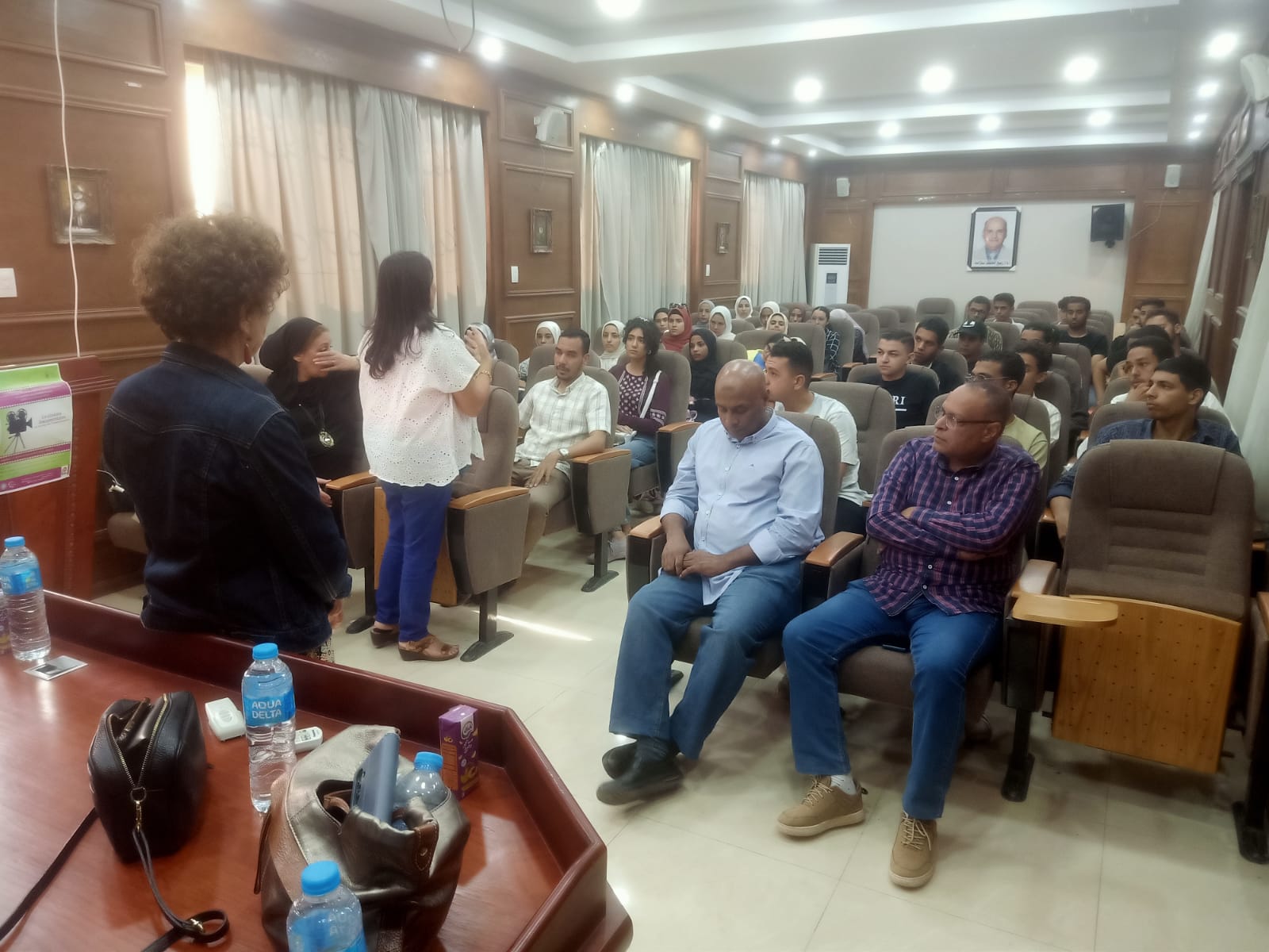 كلية الألسن جامعة الأقصر تنظم ورشة عمل 