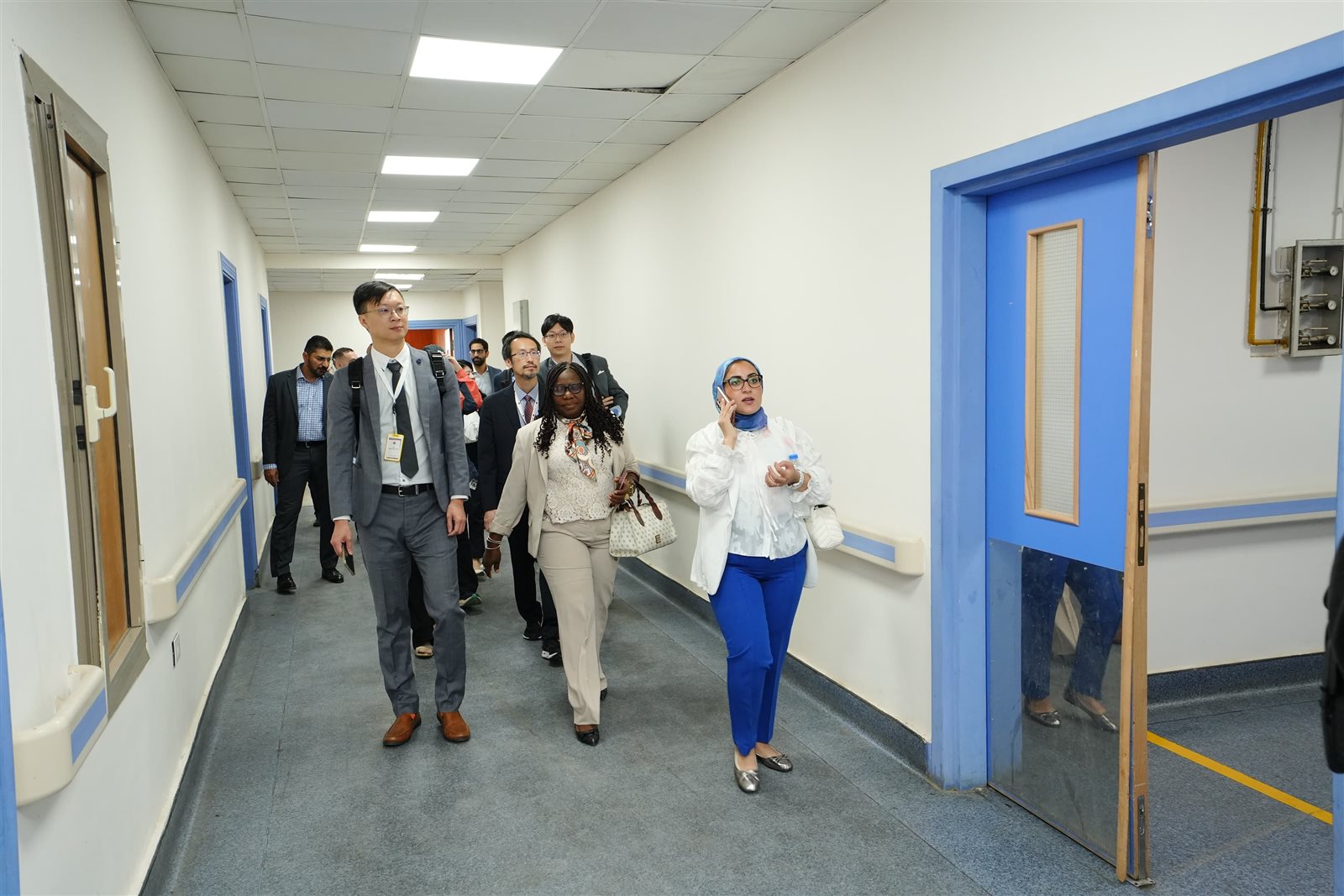 مستشفى قصر العيني جامعة القاهرة يستقبل عددًا من الخبراء في مجال أورام البروستاتا