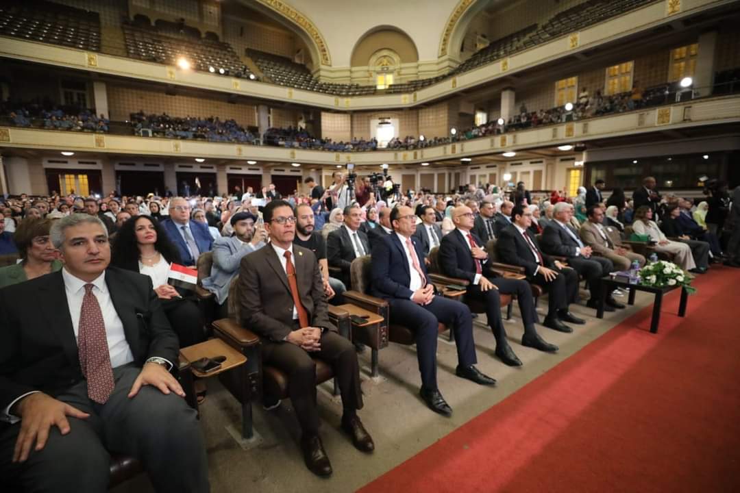 رئيس جامعة حلوان يشارك في إطلاق مبادرة 