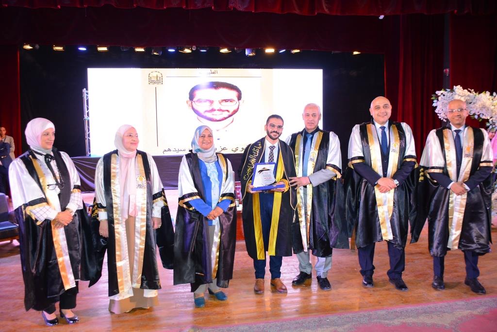 حفل تخريج الدفعة السابعة بكلية طب الأسنان جامعة أسيوط