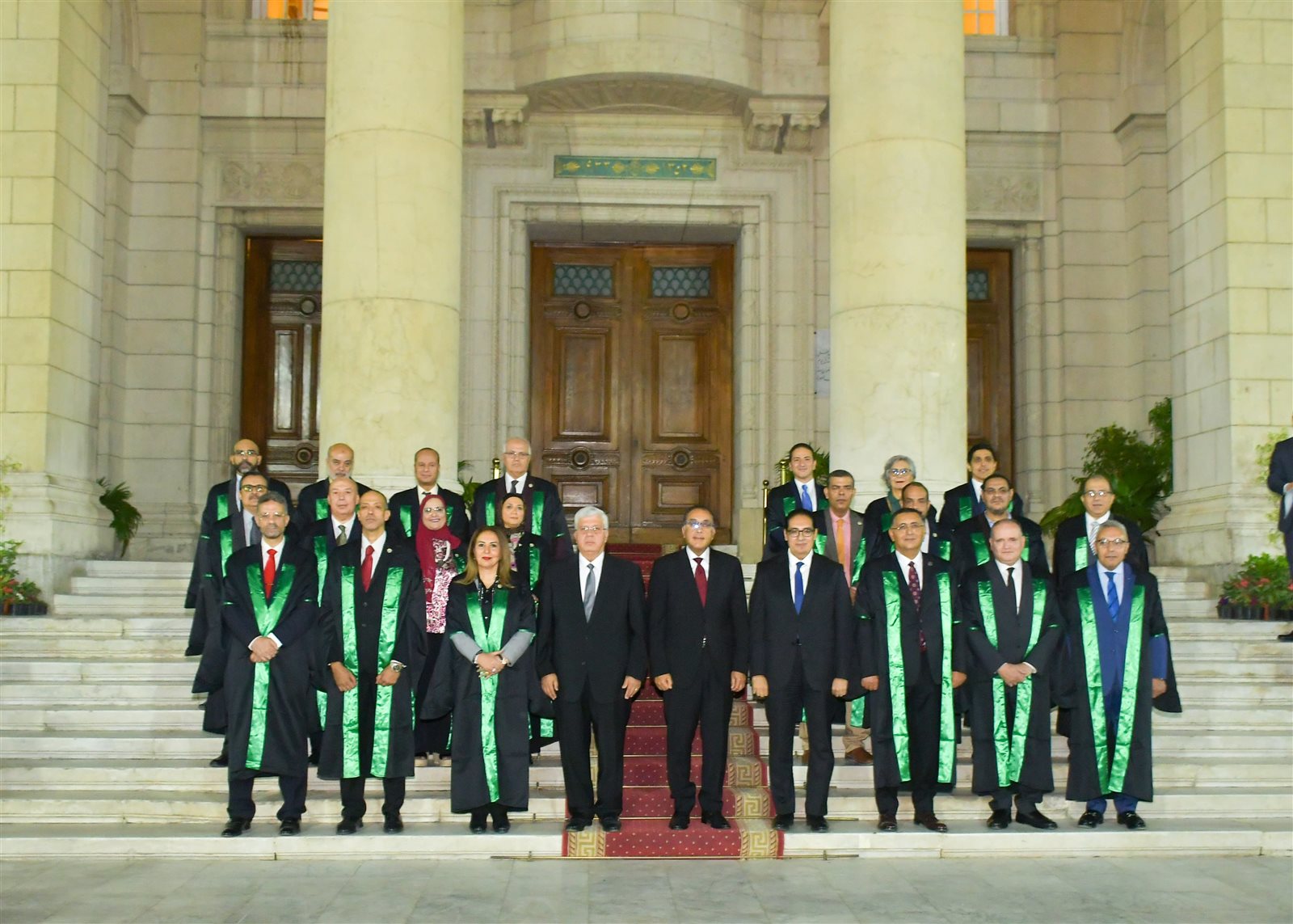 جامعة القاهرة تحتفي باليوبيل الذهبي لكلية الهندسة 