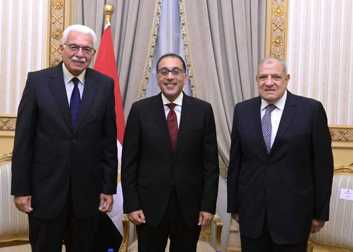 جامعة القاهرة تحتفي باليوبيل الذهبي لكلية الهندسة 