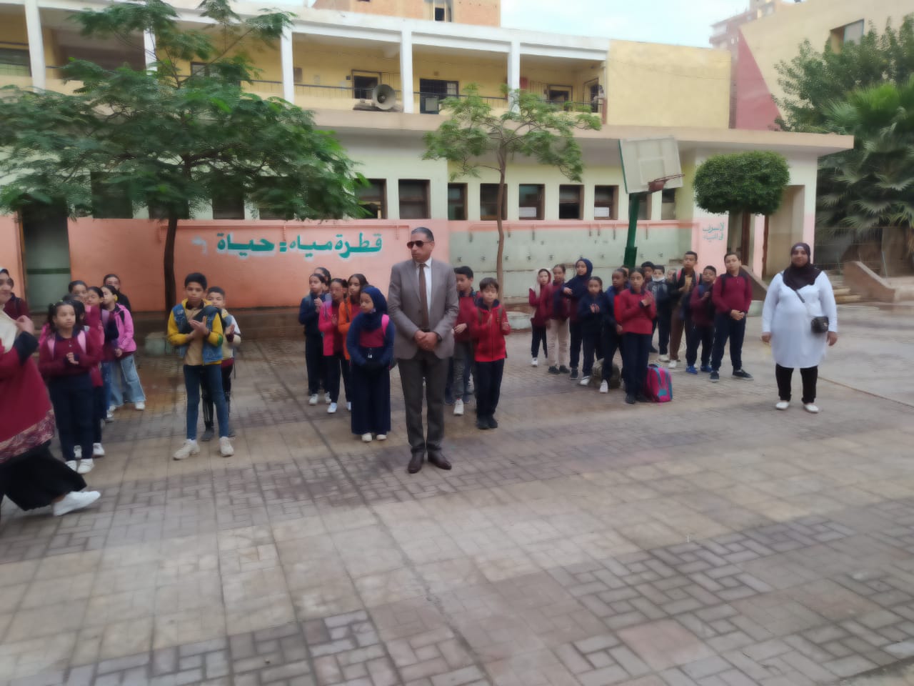 وكيل وزارة التربية والتعليم بالجيزة يتفقد سير العملية التعليمية