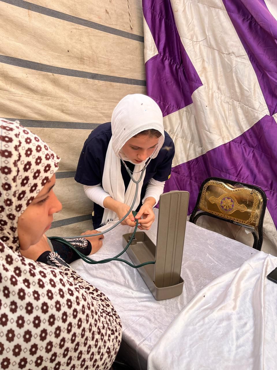 جامعة 6 أكتوبر تطلق قافلة طبية شاملة بالجيزة