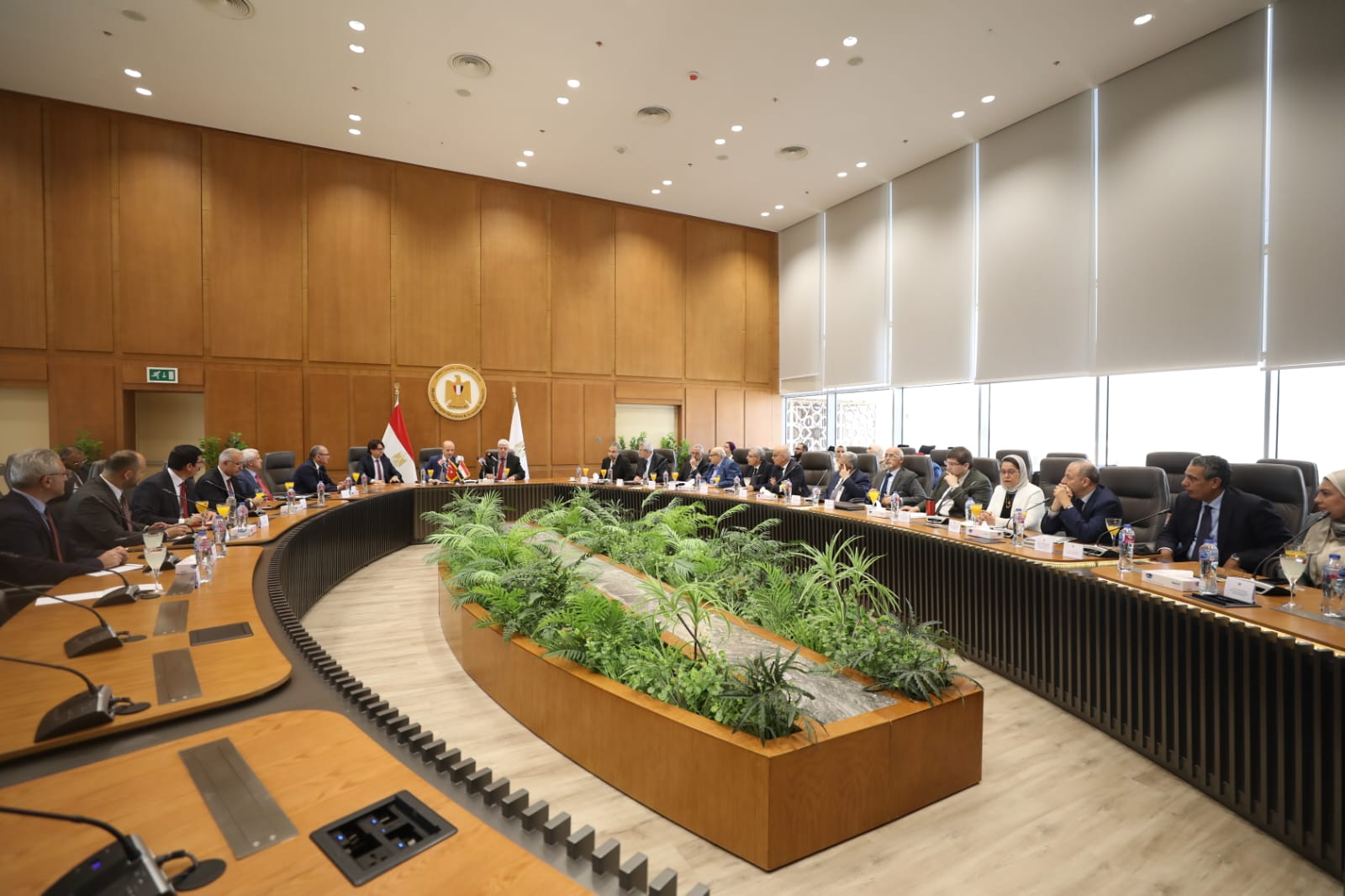 وزير التعليم العالي يستقبل سفير المملكة المغربية بالقاهرة