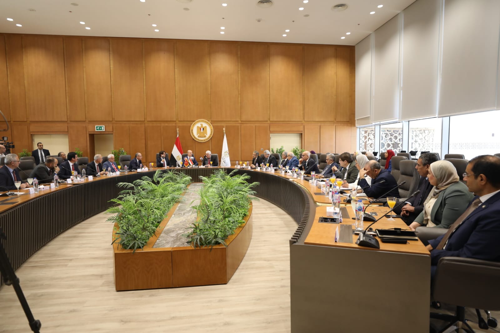 وزير التعليم العالي يستقبل سفير المملكة المغربية بالقاهرة