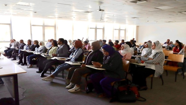 معهد بحوث الإلكترونيات ينظم ندوة حول المرأة في العلوم