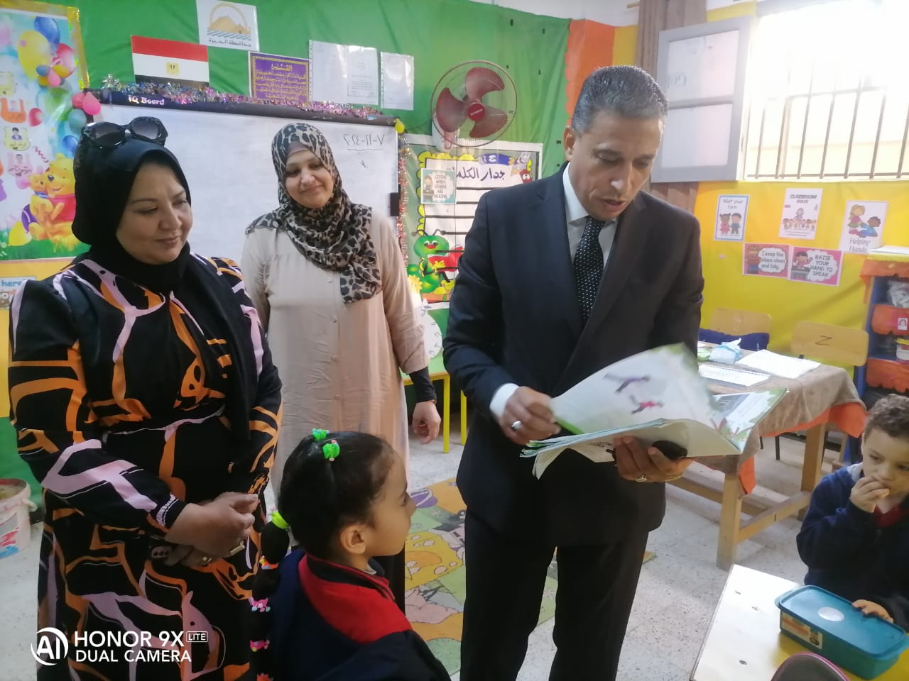 جولة تفقدية لوكيل تعليم الجيزة بمدارس الهرم