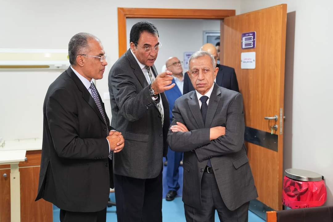 الأكاديمية العربية للعلوم والتكنولوجيا تُعزز شراكتها مع مستشفى أيادي المستقبل