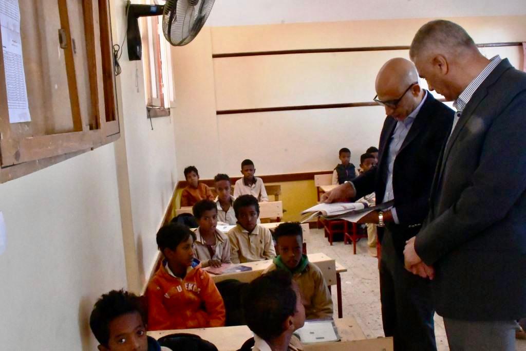 وزير التربية والتعليم يواصل جولاته التفقدية في مدارس أسوان لتطوير العملية التعليمية