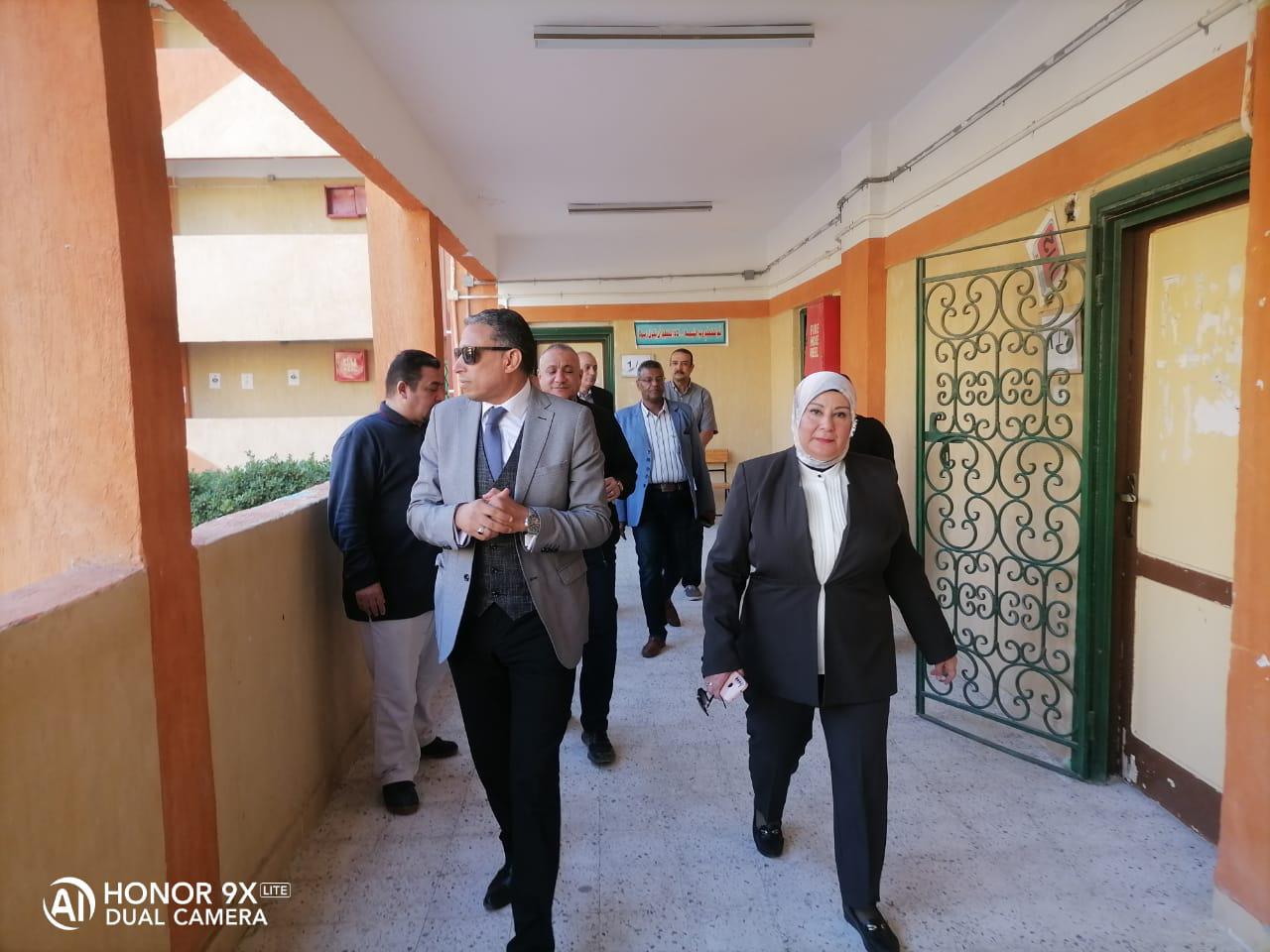 استمرار الزيارات المفاجئة لوكيل وزارة التربية والتعليم بالجيزة 