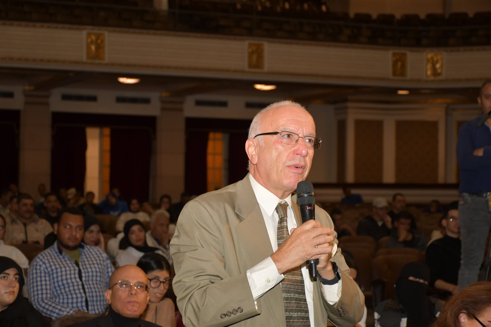 جامعة القاهرة تستضيف ندوة الأفكار والسياسات والمؤسسات