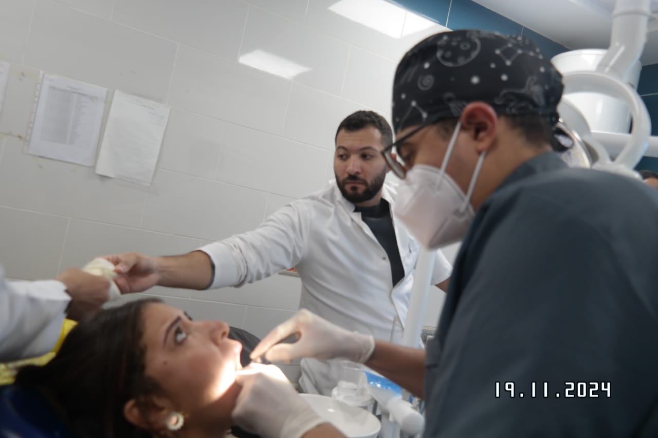 جامعة أسيوط تطلق قافلة طبية مجانية لعلاج الأسنان