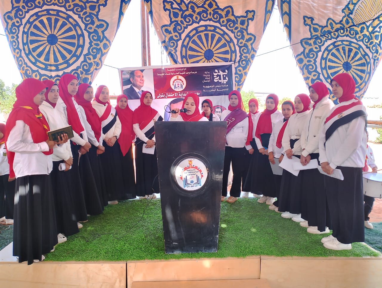 وكيل تعليم سوهاج يشهد احتفالية بمدرسة جرجا الثانوية الصناعية