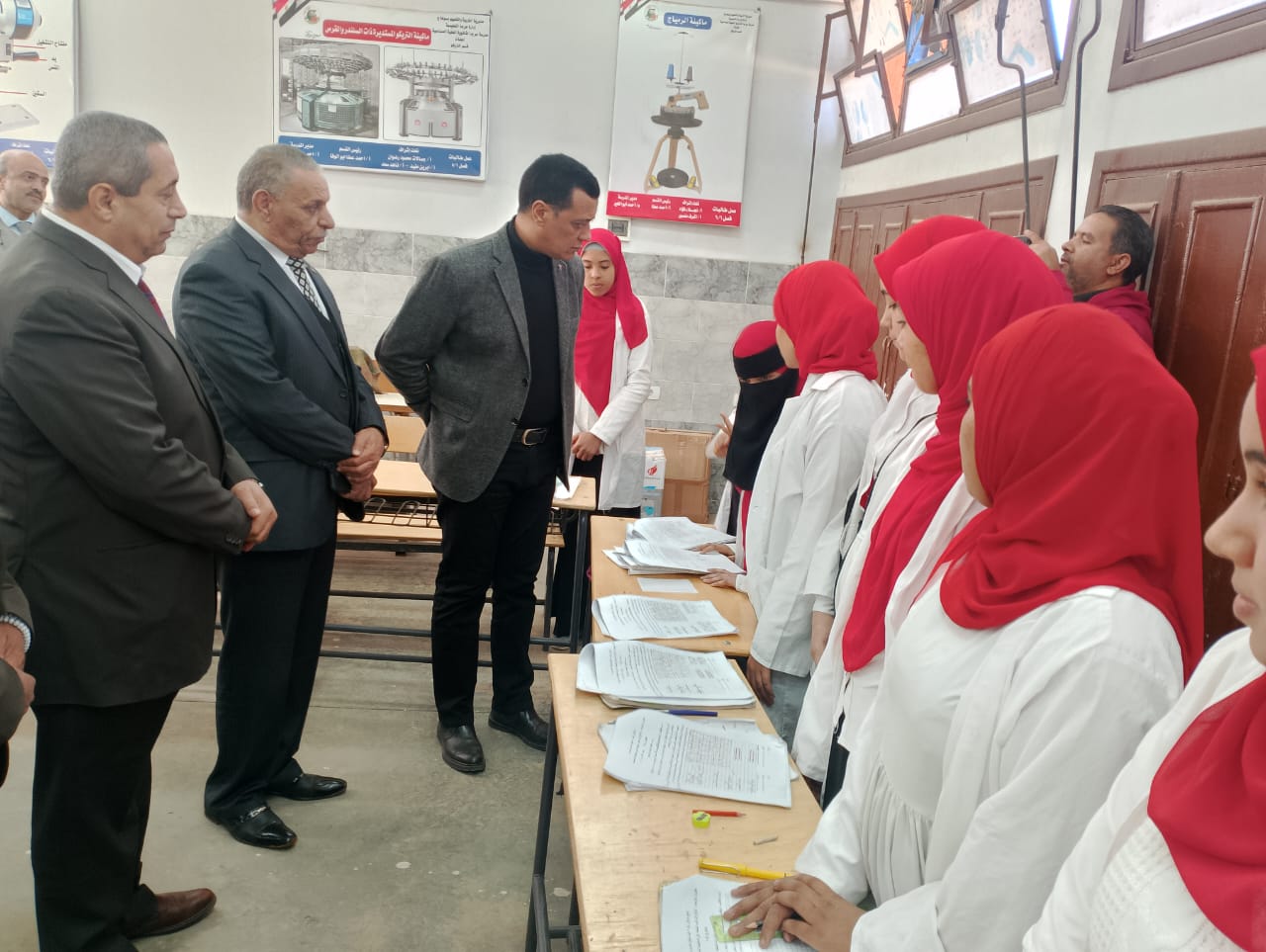 وكيل تعليم سوهاج يشهد احتفالية بمدرسة جرجا الثانوية الصناعية