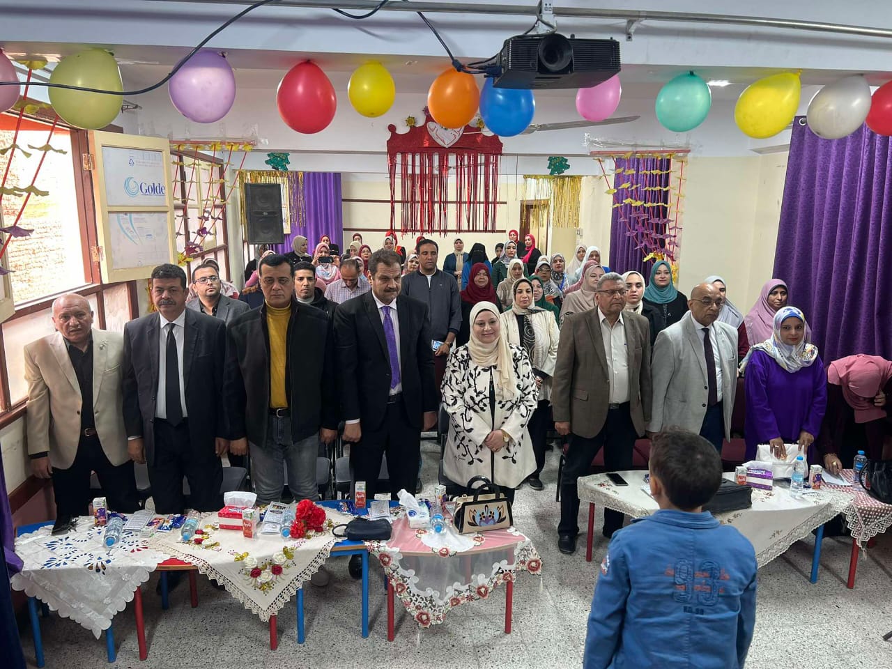 ندوه تثقيفية لطلاب مدرسة الكوثر الرسمية للغات بسوهاج تدعو لنبذ العنف