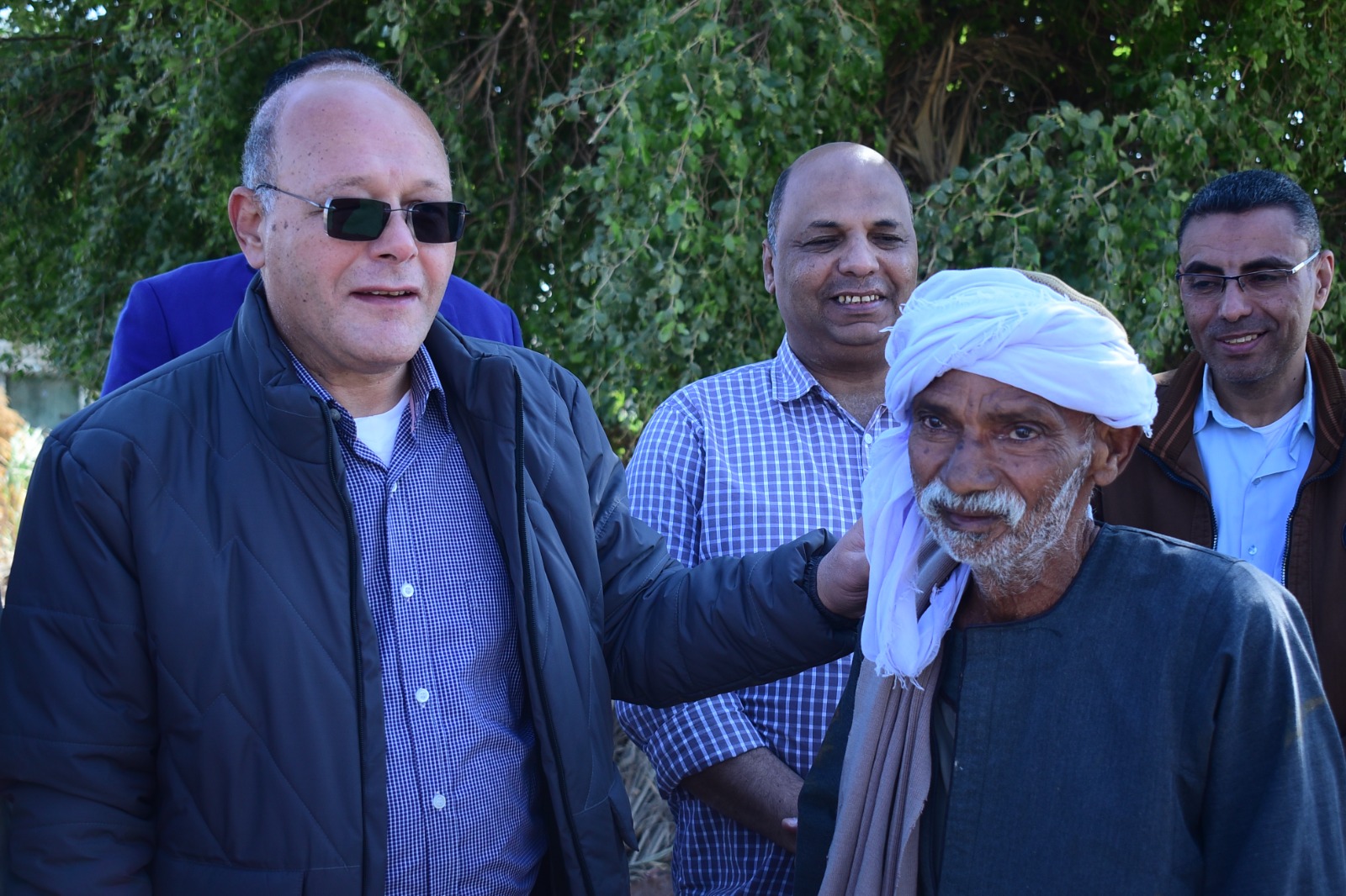 رئيس جامعة سوهاج يتفقد مشروعات زراعية متنوعة بمزرعة كلية الزراعة