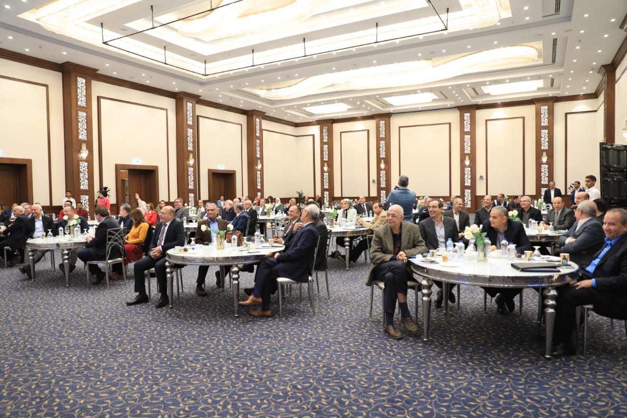 وزير التعليم العالي يقود نقاشات هامة حول تطبيق السنة التأسيسية