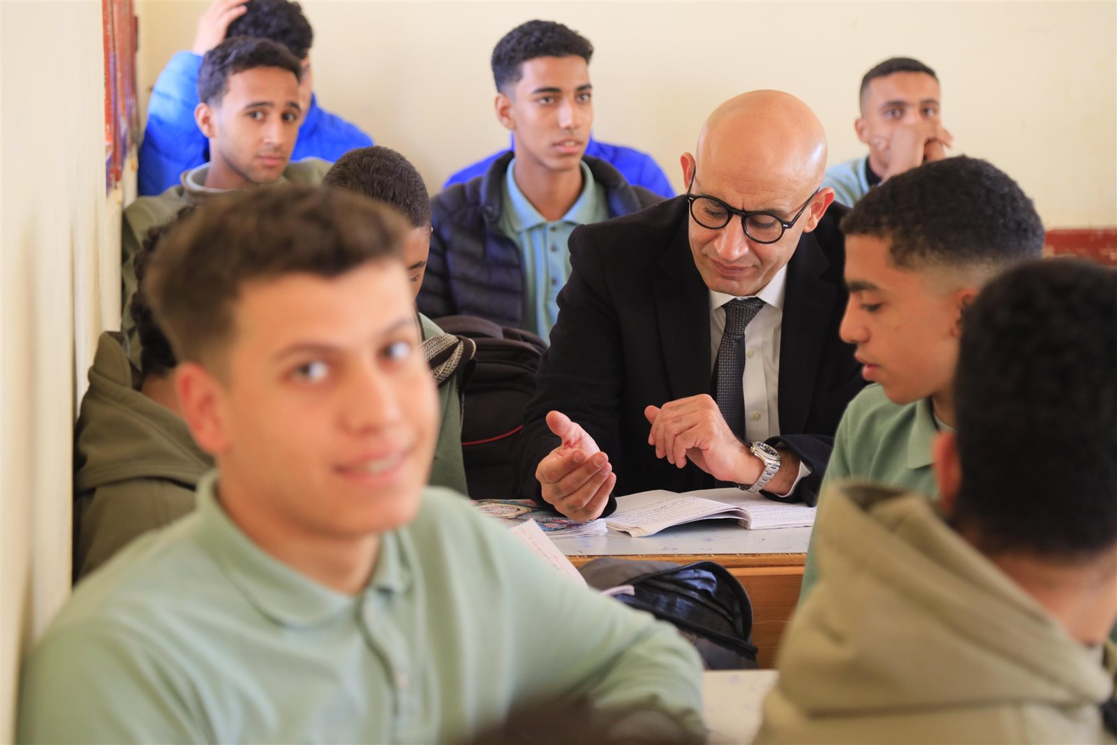 وزير التعليم يصدر أثناء زيارته لمدارس محافظة الإسماعيلية