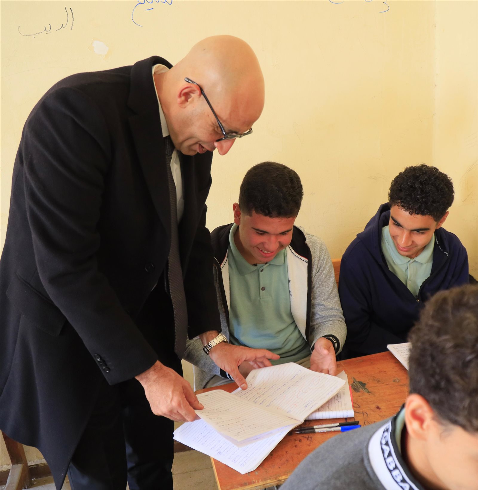 وزير التعليم يصدر أثناء زيارته لمدارس محافظة الإسماعيلية