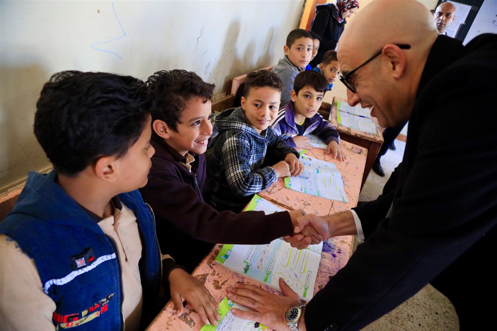 وزير التعليم يصدر أثناء زيارته لمدارس محافظة الإسماعيلية