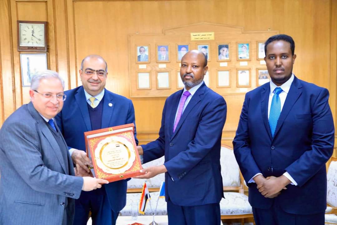 جامعة حلوان تستقبل وفد السفارة الصومالية