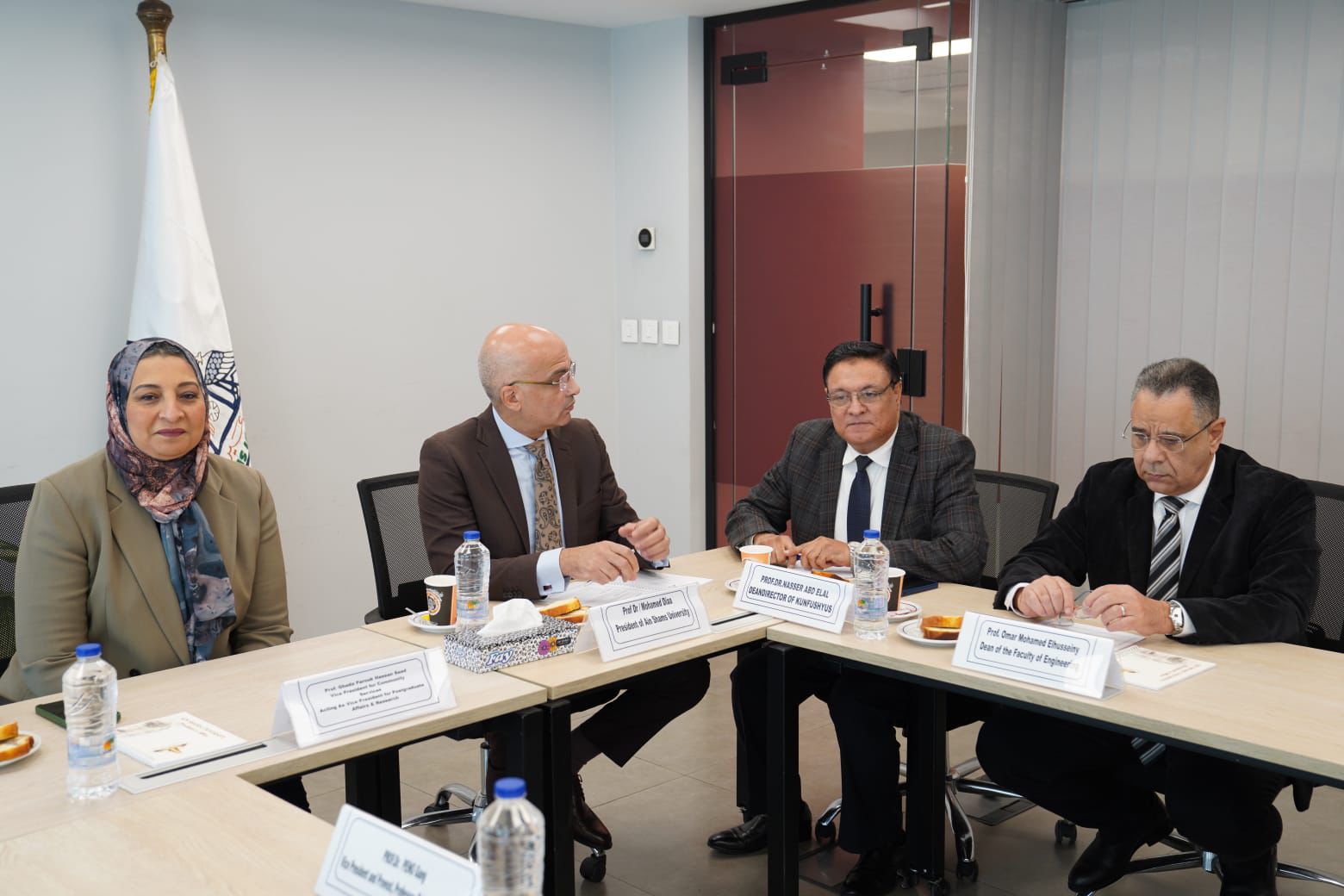 جامعة عين شمس تناقش سبل التعاون مع جامعة تسينغخوا الصينية