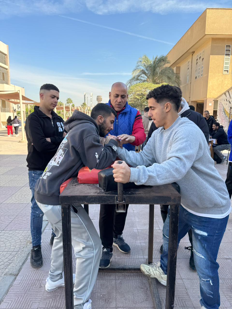 جامعة حلوان تحتفل بالرياضة بتنظيم مهرجان الرياضة للجميع لطلابها