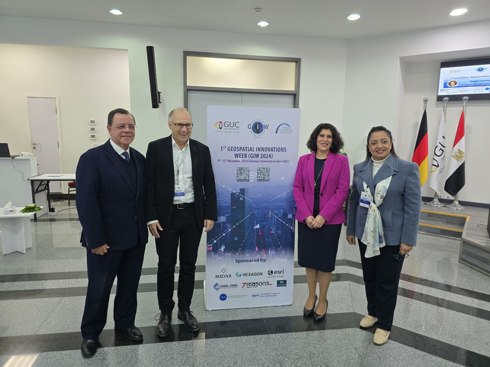 افتتاح مؤتمر أسبوع الابتكارات المعلوماتية الجغرافية المكانية الأول في الجامعة الألمانية بالقاهرة