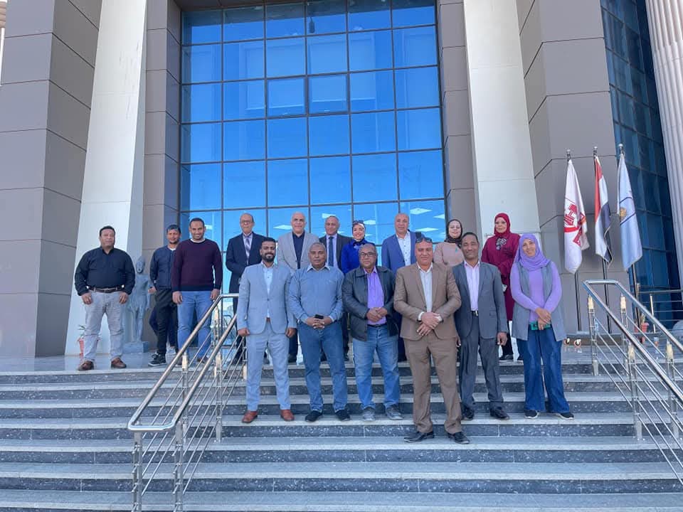 جامعة الأقصر تطلق مبادرة صحية بيئية لطلابها بالتعاون مع وزارة البيئة