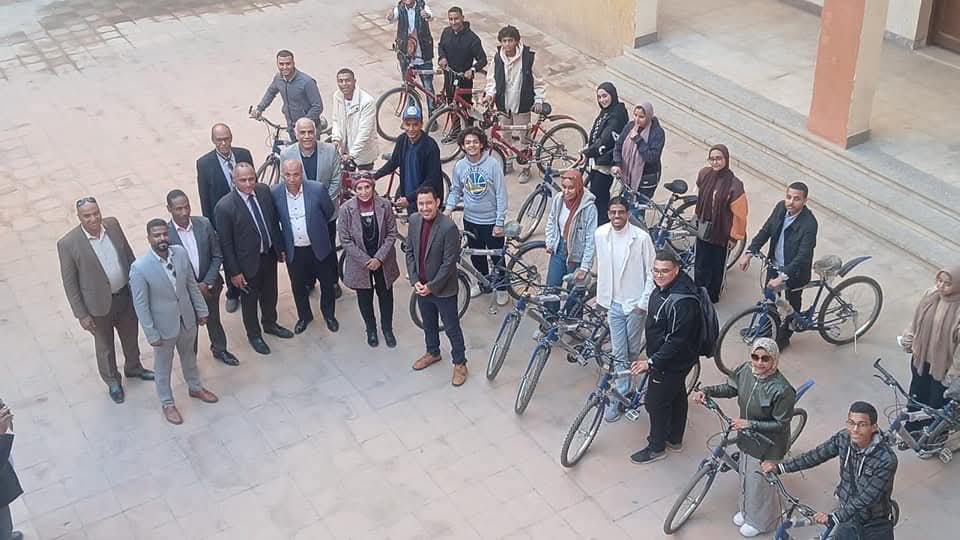 جامعة الأقصر تطلق مبادرة صحية بيئية لطلابها بالتعاون مع وزارة البيئة