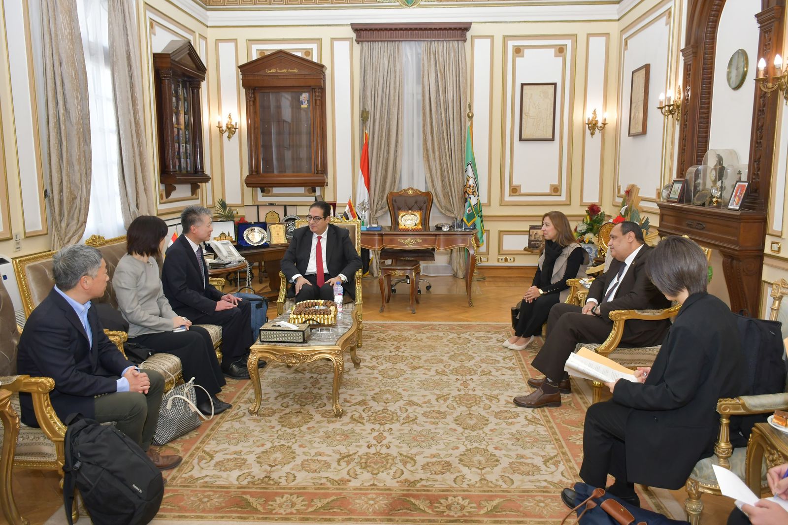 جامعة القاهرة تعزز شراكتها مع جامعة طوكيو متروبوليتان في الذكاء الاصطناعي والتبادل الطلابي