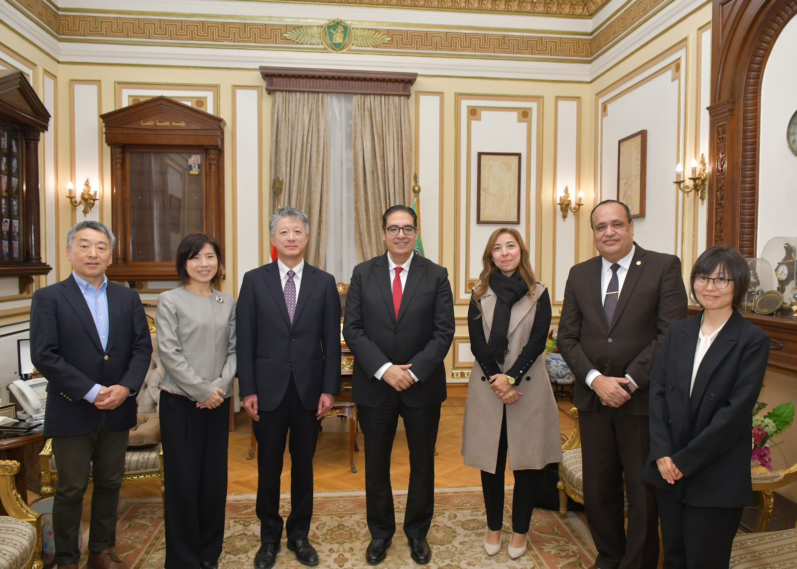 جامعة القاهرة تعزز شراكتها مع جامعة طوكيو متروبوليتان في الذكاء الاصطناعي والتبادل الطلابي