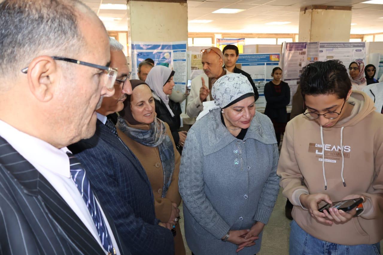 طلاب تعليم القاهرة يتألقون في المعرض المحلي للعلوم والهندسة