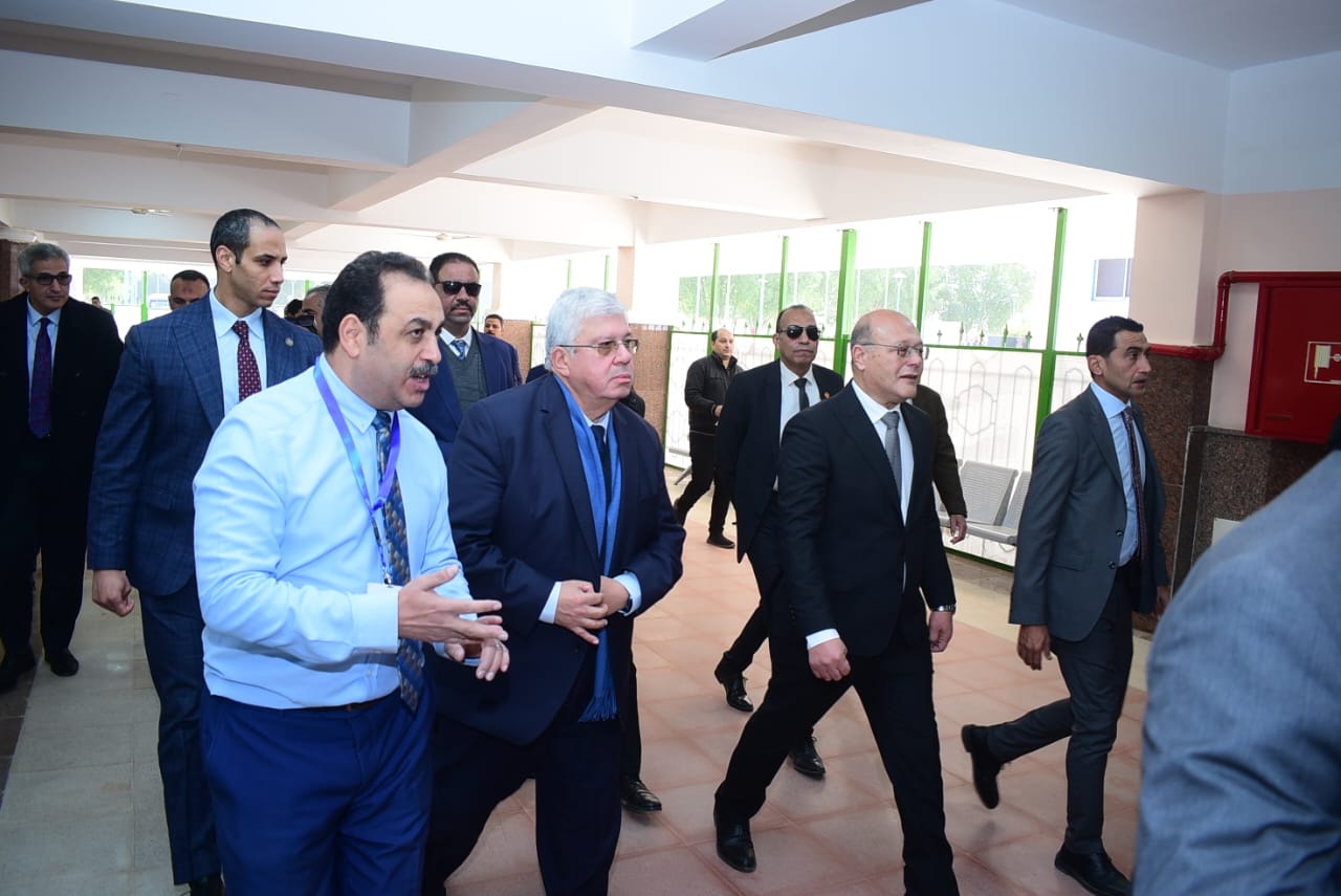 جامعة سوهاج تفتتح مركزًا لدعم دمج الطلاب ذوي الإعاقة في التعليم العالي