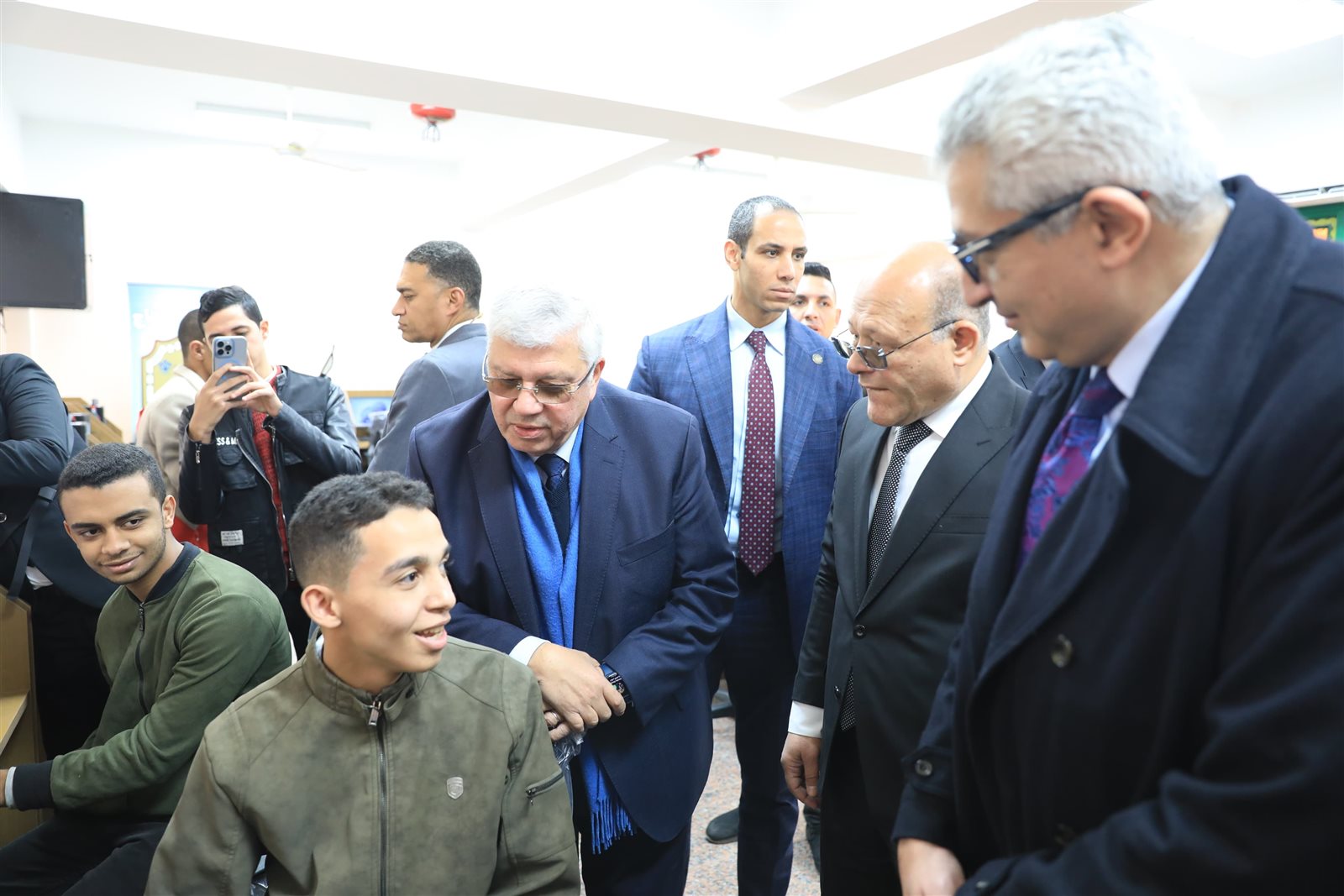 وزير التعليم العالي يفتتح مشروعات تعليمية وصحية جديدة في جامعة سوهاج