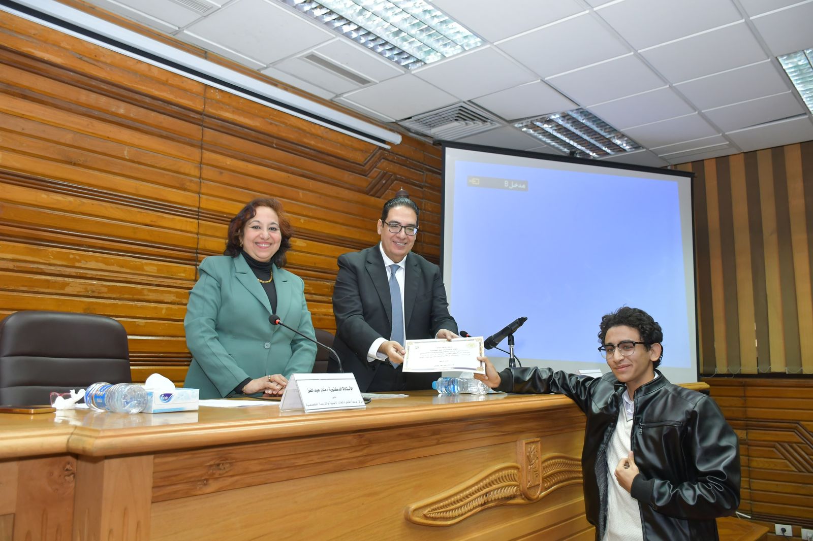 جامعة القاهرة تحتفل بالفائزين بمسابقة الترجمة لشباب المترجمين