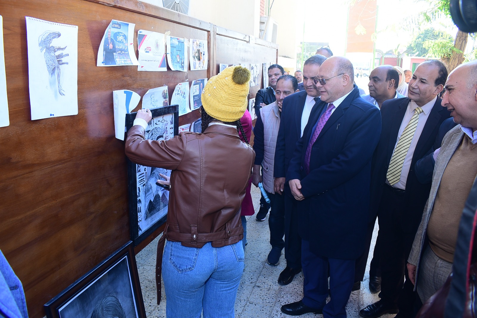 إبداعات طلابية تتألق في مهرجان فكرة ولون في جامعة سوهاج