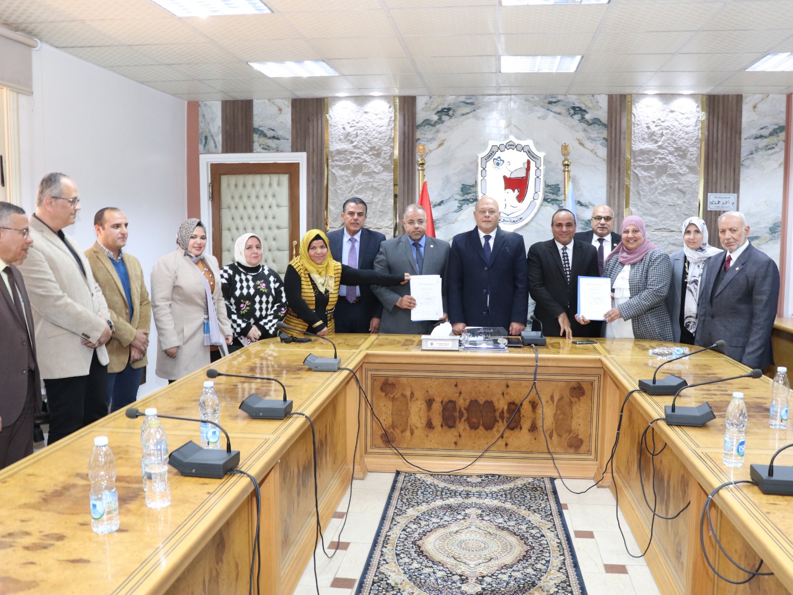 تجديد منح شهادات الأيزو للكليات والإدارات في جامعة سوهاج لعام 2024