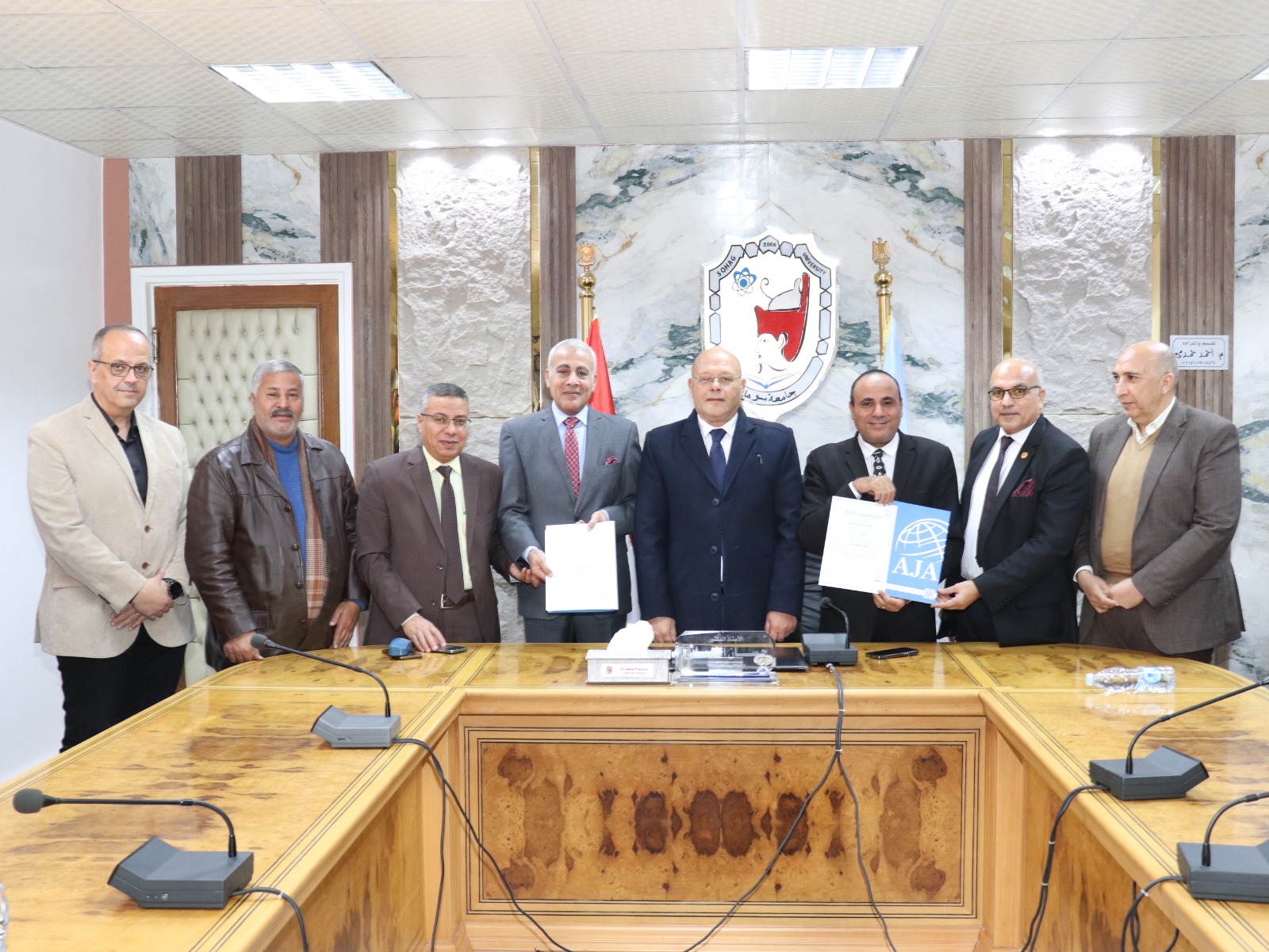 تجديد منح شهادات الأيزو للكليات والإدارات في جامعة سوهاج لعام 2024