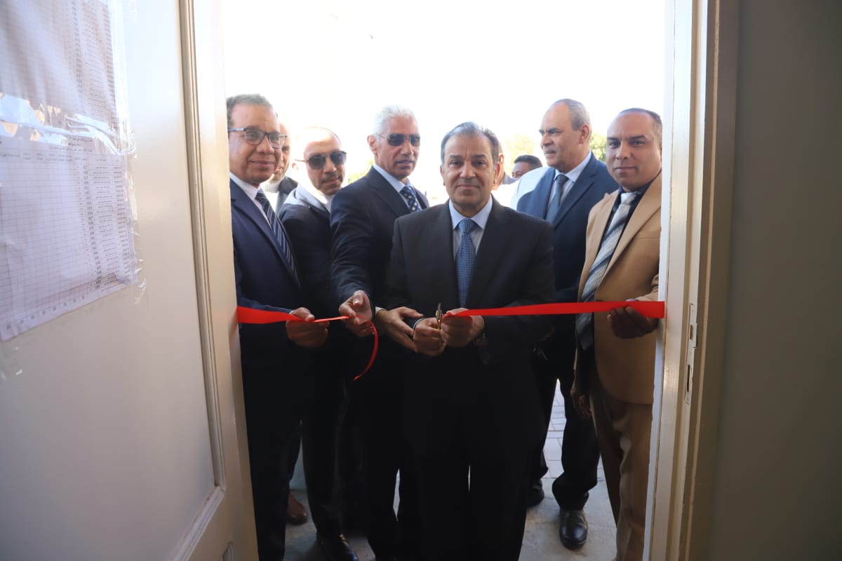 رئيس جامعة جنوب الوادي يفتتح عددا من المشروعات التطويرية بمقر الجامعة 