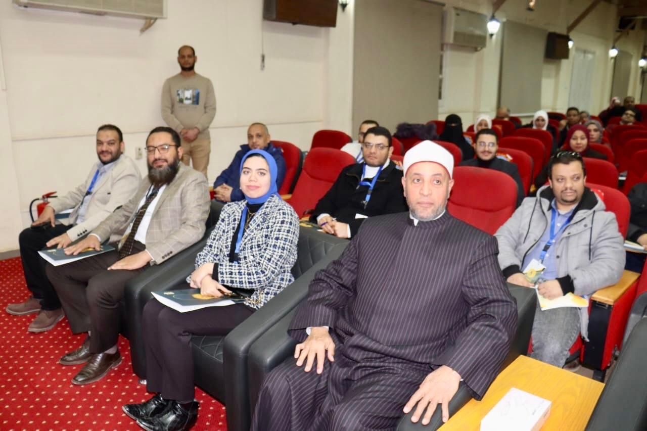 معهد إعداد القادة يطلق برنامجًا لتأهيل سفراء مصر الأكاديميين عالميًا